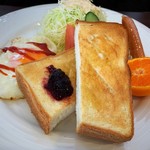 ストロベリー フィールズ - トースト