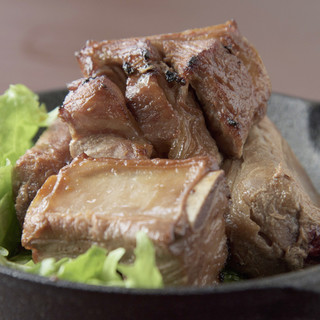 特製スペアリブ