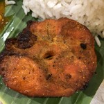 カレーリーブス カフェ＆レストラン - 鶏肉？