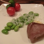 ヒガシナカノ151 - 【開店サービスのおつまみ】枝豆だって、お洒落ですよ♪