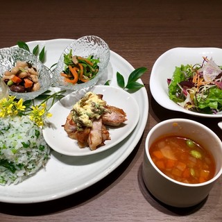 gallery cafe Lalka_0