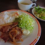 小さな街の食堂 cafe MISTY - 国産豚バラ肉のポークジンジャー　890円