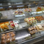 玉浦屋 - 他のケーキも美味しそう