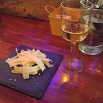 ニコラシカ - シェリー＆チーズ