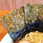 横浜ラーメンとんこつ家 - 海苔増しは5枚100円。