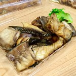 野田の元湯 - 【3Pで1,080円】魚(たぶんカンパチ)の煮つけ