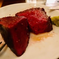 カルネジーオ イースト - 