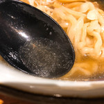 麺ハウス こもれ美 - 煮干ラーメン スープ