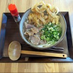 餃子 もつ鍋 鉄板焼肉 うどん 博多どんたく - 肉ごぼう天うどん