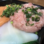 勇心 海鮮丼丸どんぶりこ。 - 鮪の中落ちは どんな鮪を使ってる？