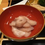 日本のお料理 稲垣 - とろろを落とした塩ずりした海鼠の酢の物からスタート