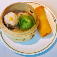 中国飯店 富麗華 - 点心３種 : 春巻と焼売が特に美味しい！