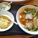 中国料理 興龍飯店 - ラーメンセット ７００円(税込)(2019年3月13日撮影)