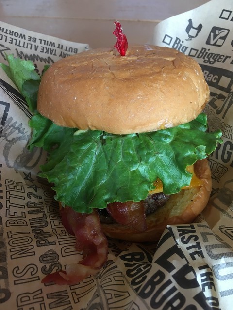 Teddy S Bigger Burger Haleiwa テディーズ ビガー バーガー ハレイワ ハンバーガー 食べログ