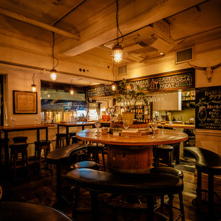 オシャレなバルで新鮮野菜を楽しむ♪