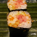 築地寿司清 - とろ、沢庵、とびっこ、マヨネーズで。