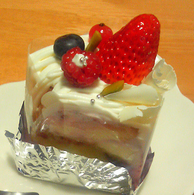 閉店 ポーズカフェ 市沢店 鶴ケ峰 ケーキ 食べログ