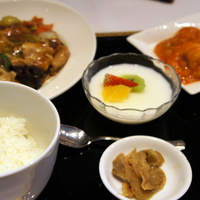 謝朋殿 幕張店 - ランチ。