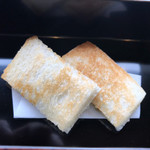 徳山鮓 - 鮒寿司サンドパン。これはあまりインパクトなし。