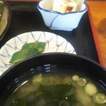 Tsukumi - 定食のみそ汁 、他