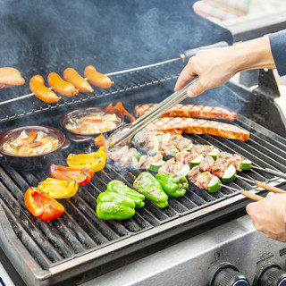 개방감 넘치는 테라스에서 다이칸야마의 전망을 만끽◆BBQ 전문점