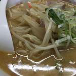 四條食堂 - 暗めに撮影してみます…美味しそう？