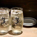 餃子とスパークリング バブルス - 知多ハイボール