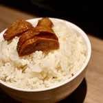 餃子とスパークリング バブルス - オデン出汁で炊いたご飯