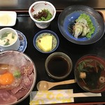 ゆり根 - ☆海鮮丼定食(1,400円税込)バランスの取れた定食でした。