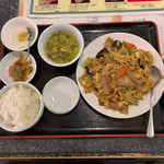 海老専家 - 豚肉ときくらげと玉子炒め 680円