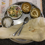 海老専家 - チキンカレーと豆カレー（甘口） 850円
