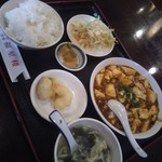 中国料理 福星楼 - 日替わりランチの麻婆豆腐