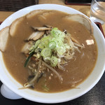 めん処 藤幸 - 味噌チャーシュー麺。750円。