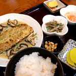 しんき食堂 - 料理写真:日替わり定食（この日はサバのパン粉焼き）
