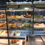 Door Door Bakery - ショーケース