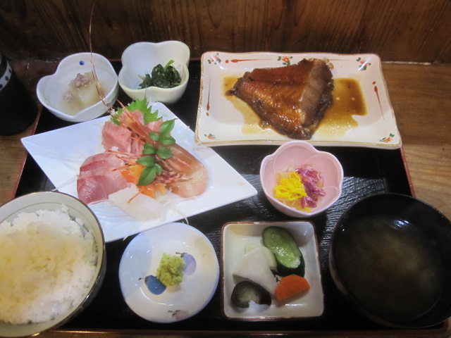 おととや 幸谷 魚介料理 海鮮料理 食べログ