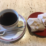 Chidoriya Souke - コーヒーを注文すると「本千鳥」が付いています