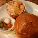 イーストヴィレッジ