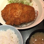 とんかつ万世 - ロースかつ定食850円