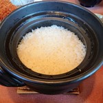 銀豚 川口店 - ご飯は「銀シャリ」かまど炊き