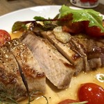 ナガタ店 - 群馬県産特選豚ロースの厚切りロースト