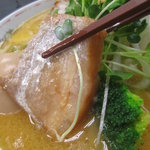 E・Y竹末 - 絶品のトロトロのバラ叉焼