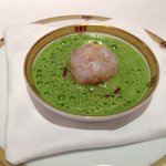 レ セゾン - 前菜の真鯛を温かい調理で