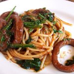 アズーロ - イカとほうれん草のスパゲティ