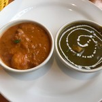 インド・ネパールカレー DEVI - サトイモとチキンミックスカレー  ほうれん草チキンカレー（大辛）