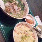 タイ国惣菜屋台料理 ゲウチャイ 成田 - ラーメンセット￥950