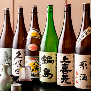 提供從全國各地精選的日本酒。