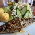 ますや - 料理写真:にじます から揚げ 550円