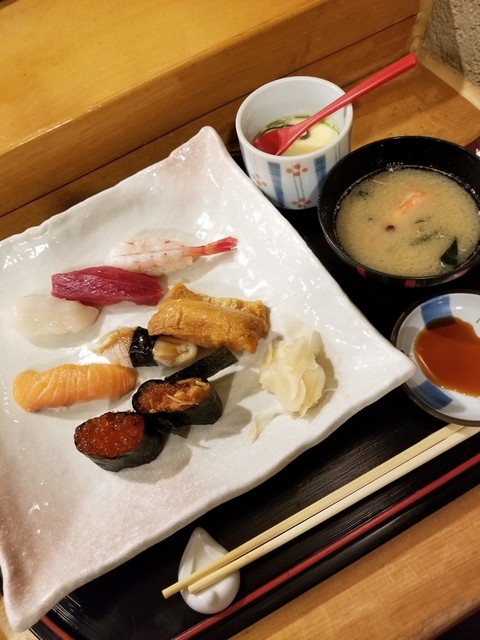 夜の半額以下 札幌市内のコスパ抜群な 寿司ランチ ランキング9選 Shiori 夜の半額以下 札幌市内のコスパ抜群な 寿司ランチ ランキング9選 Shiori