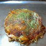 Okonomiyaki Hachibee - 八兵衛●肉玉そば･ﾁｰｽﾞﾄｯﾋﾟﾝｸﾞ